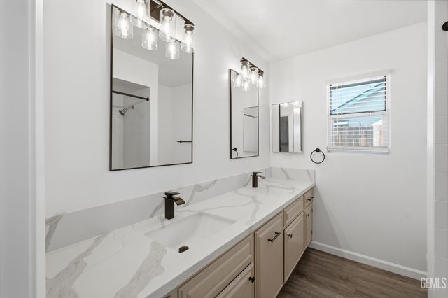 11108 Aimee Way, Bakersfield, CA 93312