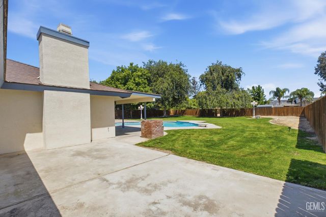 11108 Aimee Way, Bakersfield, CA 93312