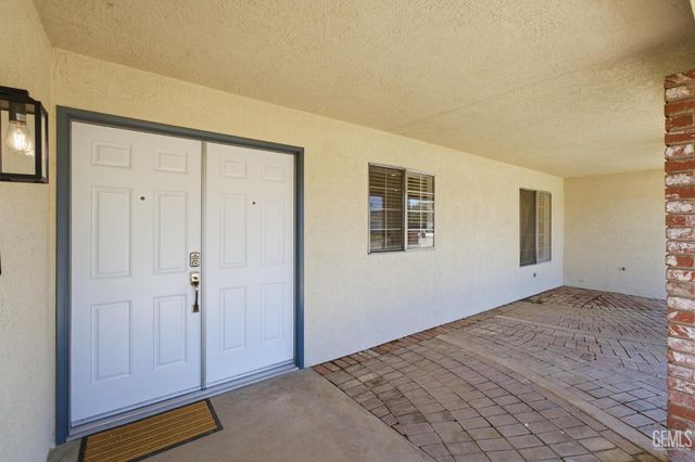 11108 Aimee Way, Bakersfield, CA 93312