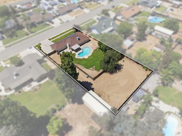 11108 Aimee Way, Bakersfield, CA 93312