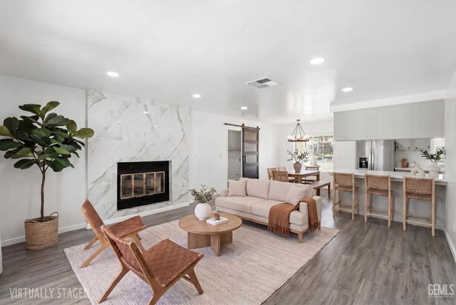11108 Aimee Way, Bakersfield, CA 93312