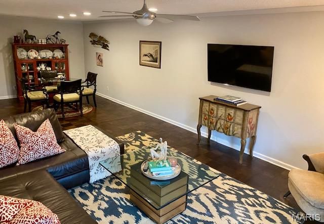 572 Coeur De Royale Drive 301, Creve Coeur, MO 63141