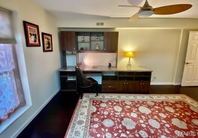 572 Coeur De Royale Drive 301, Creve Coeur, MO 63141