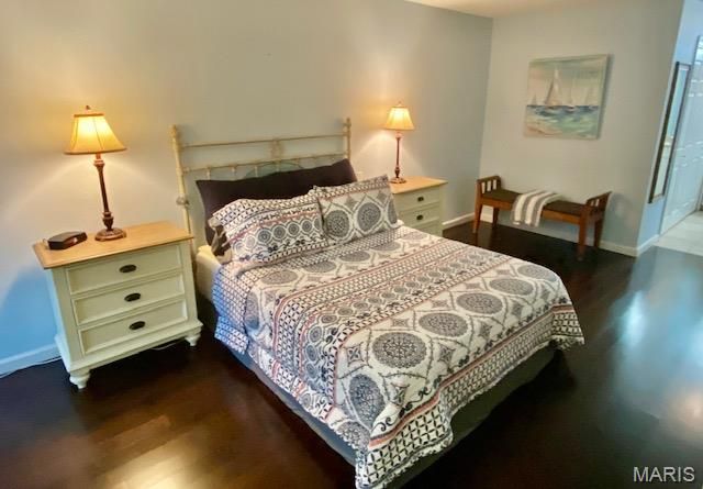 572 Coeur De Royale Drive 301, Creve Coeur, MO 63141