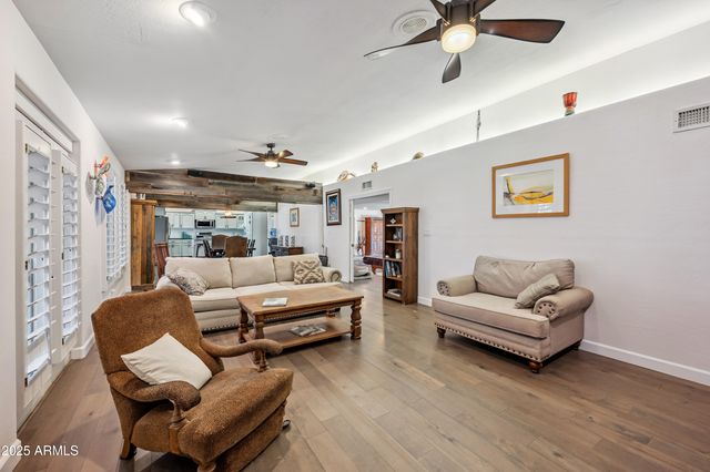 2032 E EUCLID Avenue, Phoenix, AZ 85042