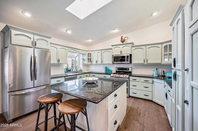 2032 E EUCLID Avenue, Phoenix, AZ 85042