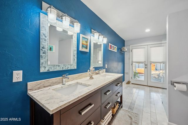 2032 E EUCLID Avenue, Phoenix, AZ 85042