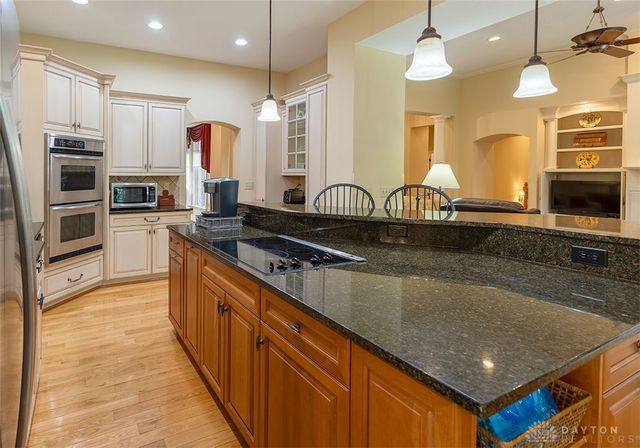 15 Aspen Woods Drive, Springboro, OH 45066