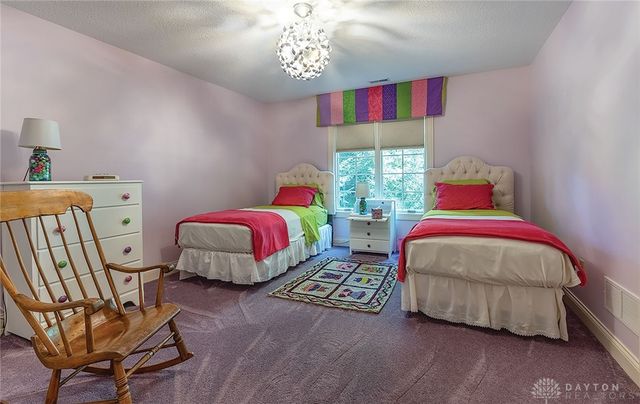 15 Aspen Woods Drive, Springboro, OH 45066