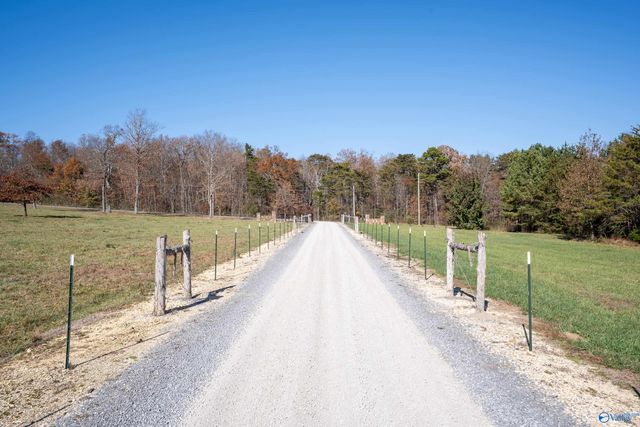 2510 Dean Road NE, Fort Payne, AL 35967