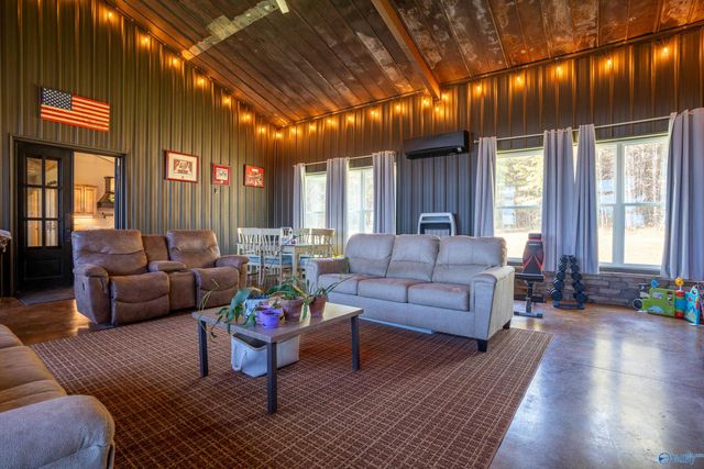 2510 Dean Road NE, Fort Payne, AL 35967