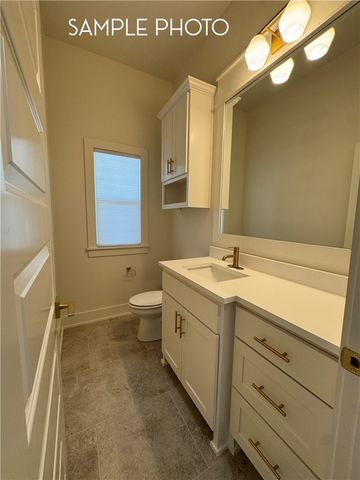 6013 S 41st Street, Rogers, AR 72758