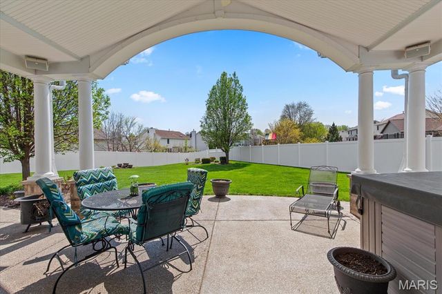 3617 Silver Ridge Drive, St Peters, MO 63376