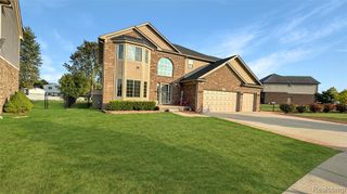 29389 Franklin Circle, Flat Rock, MI 48134