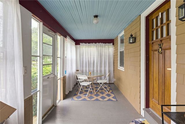 16 Beechcrest Street, Warwick, RI 02888