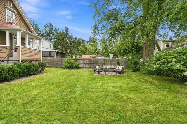 16 Beechcrest Street, Warwick, RI 02888