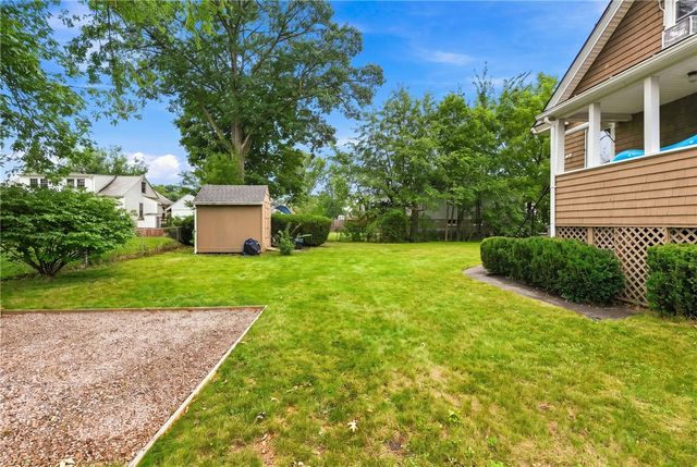 16 Beechcrest Street, Warwick, RI 02888