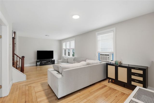 16 Beechcrest Street, Warwick, RI 02888