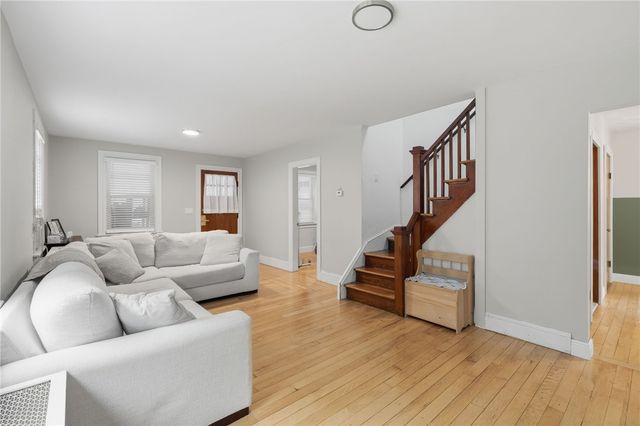 16 Beechcrest Street, Warwick, RI 02888
