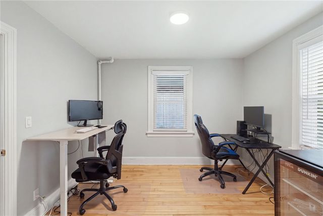 16 Beechcrest Street, Warwick, RI 02888