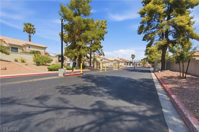 5332 Desert Blossom Road, Las Vegas, NV 89107
