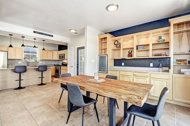 9020 El Ojito Court NW, Albuquerque, NM 87114