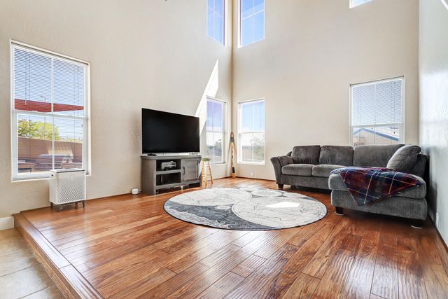 9020 El Ojito Court NW, Albuquerque, NM 87114