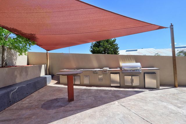9020 El Ojito Court NW, Albuquerque, NM 87114