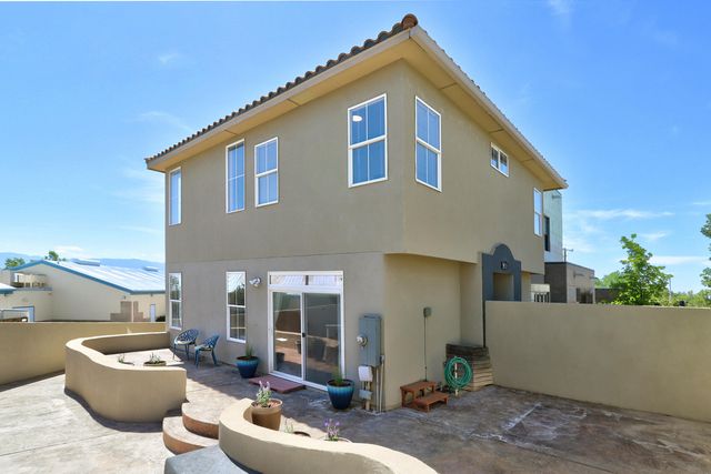 9020 El Ojito Court NW, Albuquerque, NM 87114
