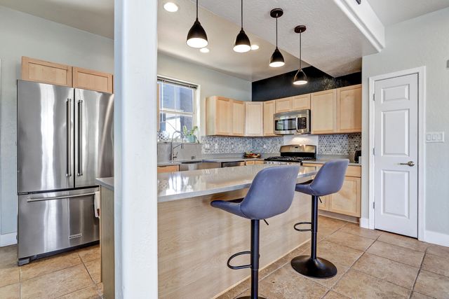 9020 El Ojito Court NW, Albuquerque, NM 87114