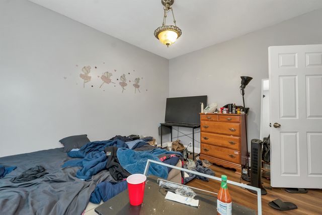33 Rimmon Street, Manchester, NH 03102