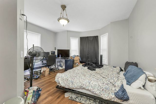 33 Rimmon Street, Manchester, NH 03102