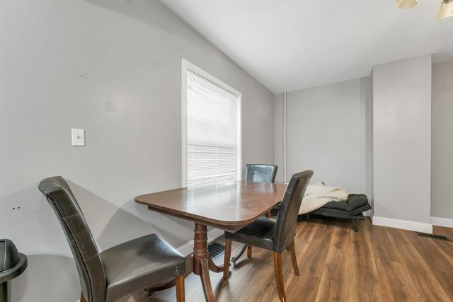 33 Rimmon Street, Manchester, NH 03102