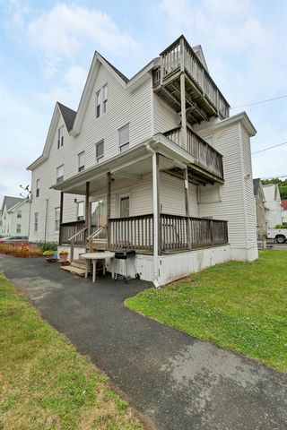 33 Rimmon Street, Manchester, NH 03102
