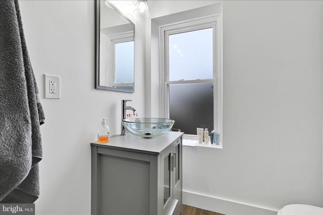 14 N 6TH, Denver, PA 17517