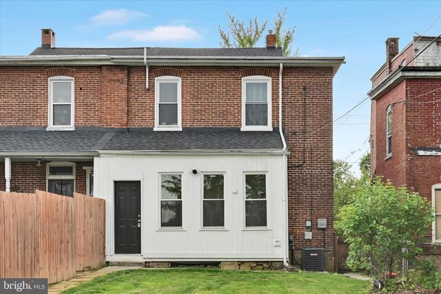 14 N 6TH, Denver, PA 17517