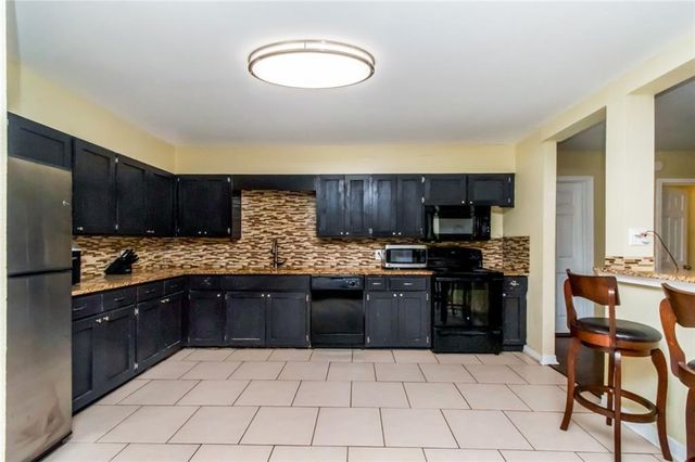 5012 Cottage Hill Road, Mobile, AL 36609