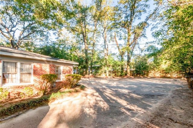5012 Cottage Hill Road, Mobile, AL 36609