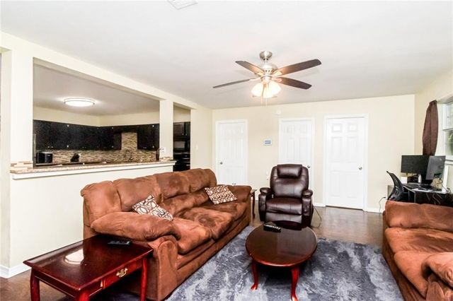 5012 Cottage Hill Road, Mobile, AL 36609