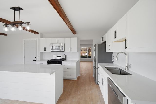 7873 Asbury Circle, Hanover Park, IL 60133