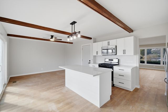 7873 Asbury Circle, Hanover Park, IL 60133