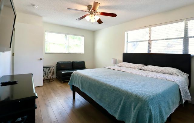 1701 SW 24th Street 1-2, Fort Lauderdale, FL 33315
