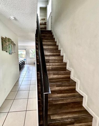 1701 SW 24th Street 1-2, Fort Lauderdale, FL 33315