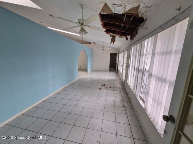 1470 Country Club Drive NE, Palm Bay, FL 32905