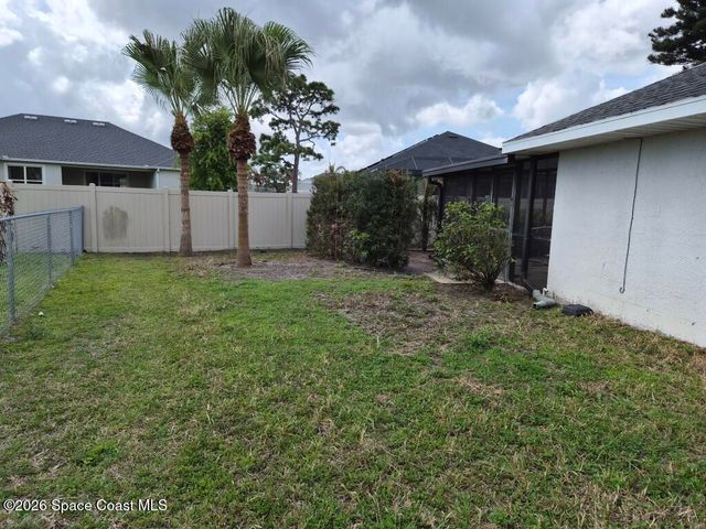1470 Country Club Drive NE, Palm Bay, FL 32905