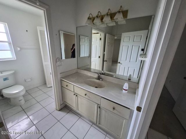 1470 Country Club Drive NE, Palm Bay, FL 32905