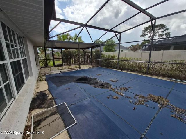 1470 Country Club Drive NE, Palm Bay, FL 32905