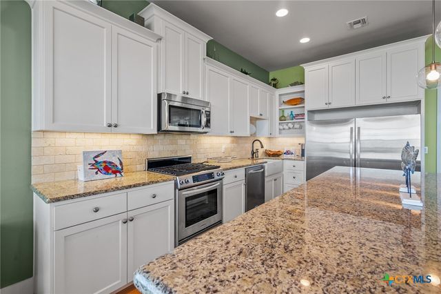 342 Bay Club Drive, Seadrift, TX 77983