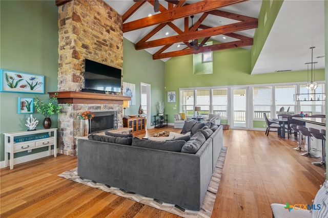 342 Bay Club Drive, Seadrift, TX 77983