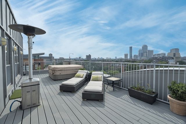 1166 Washington St 704-6, Boston, MA 02118